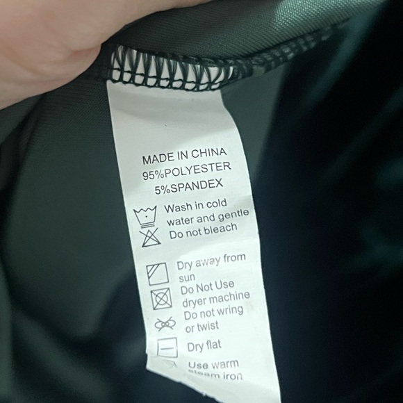 Kokao Paris Girls Green Velvet Maxi Dress Size 14 Modest Long Sleeves Holiday - Picture 3 of 6